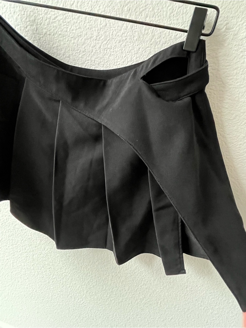 FILTER ASYMMETRICAL PLEATED SKIRT Black Mini-Darker Wavs, Dolls Kill - Picture 3 of 7